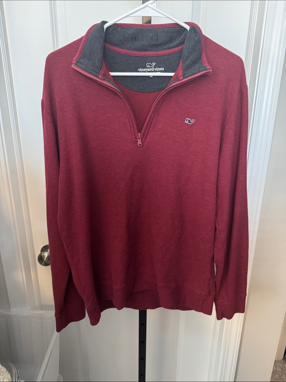 Vineyard Vines Men's Maroon Half-Zip Sweater with Contrast Collar